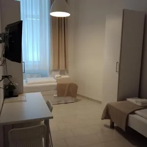 Гостевой дом Ch-hotel Luka Budget, Вена