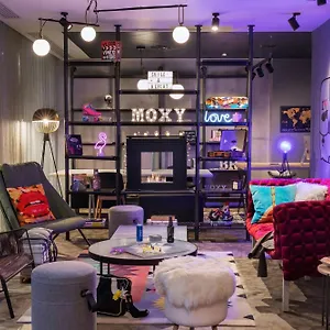 Hotel Moxy Old Town ***