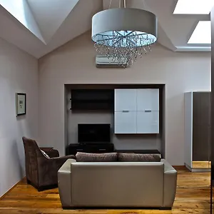 Vienna Suites Apartment