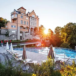 Schloss Moenchstein Отель